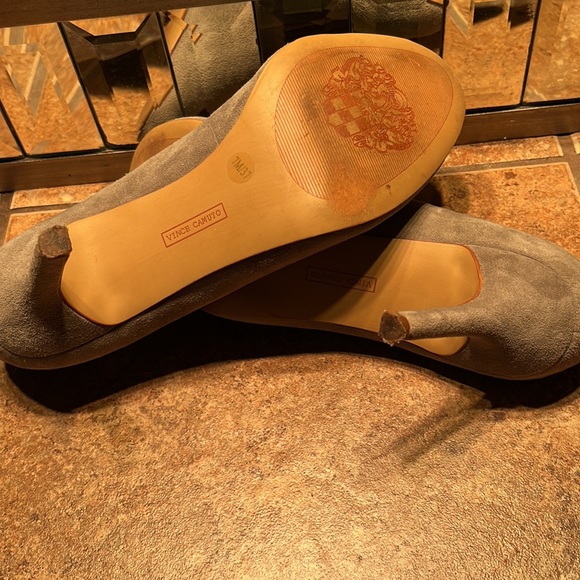 Vince Camuto Gray Suede Pumps - Picture 5 of 6